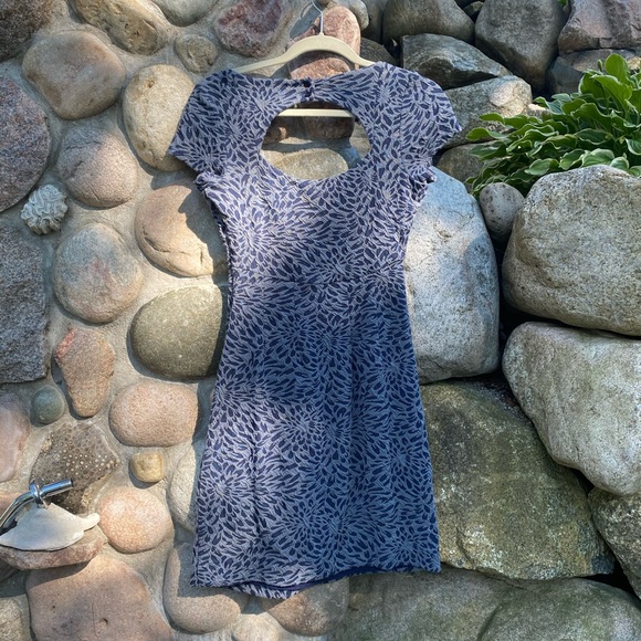 Floral Anthropologie dress - Picture 2 of 6